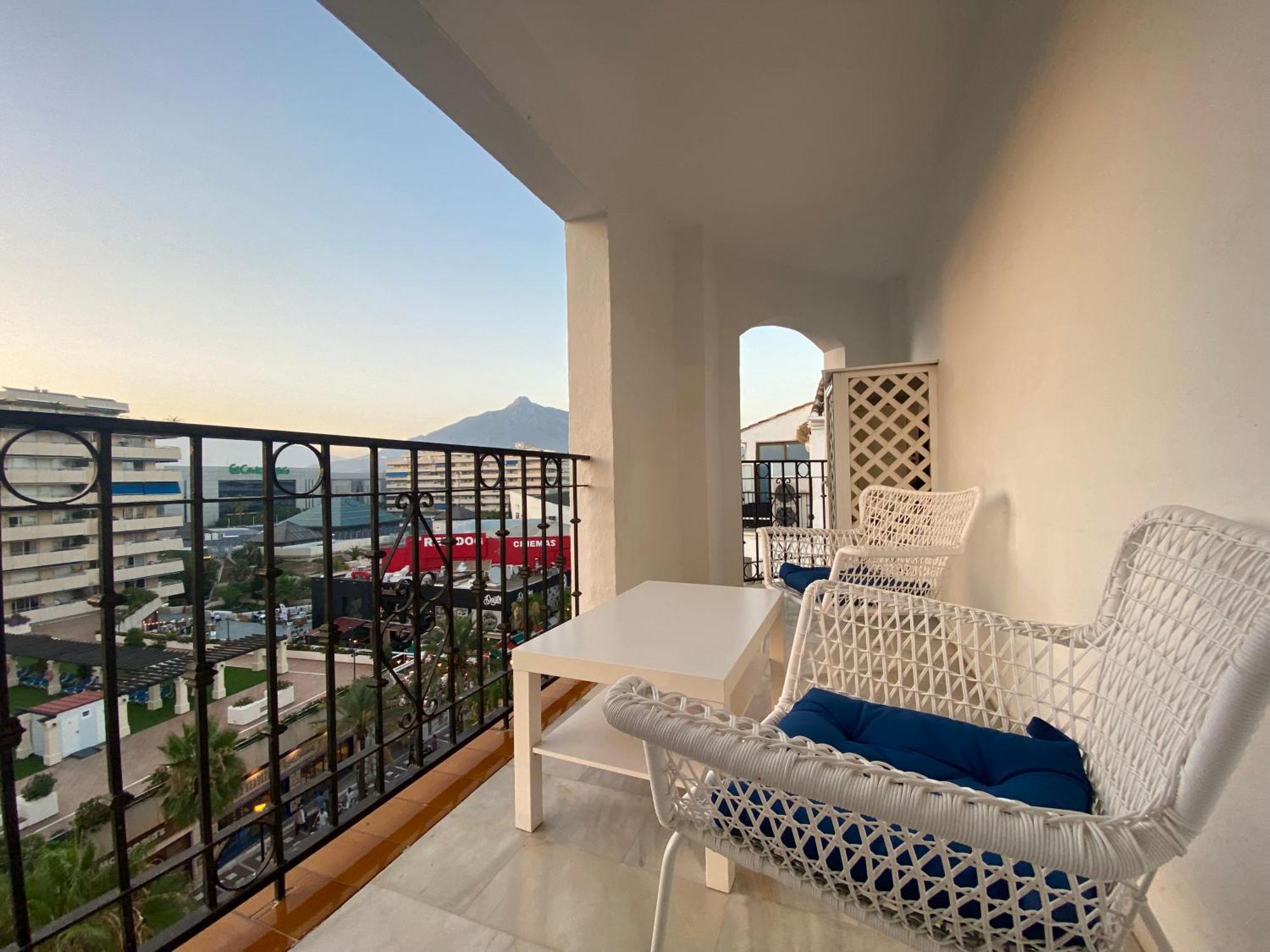 Apartamento & Puerto Banus Penthouse *